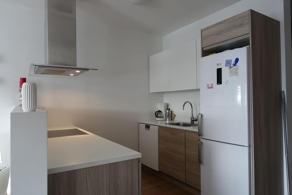 Apartamento Beautiful flat in downtown Reykjavík with a veiw Exterior foto